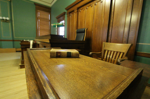 LISTA TESTI DIFENSIVA: IL DEPOSITO È SUFFICIENTE PER LA SUA AMMISSIONE?