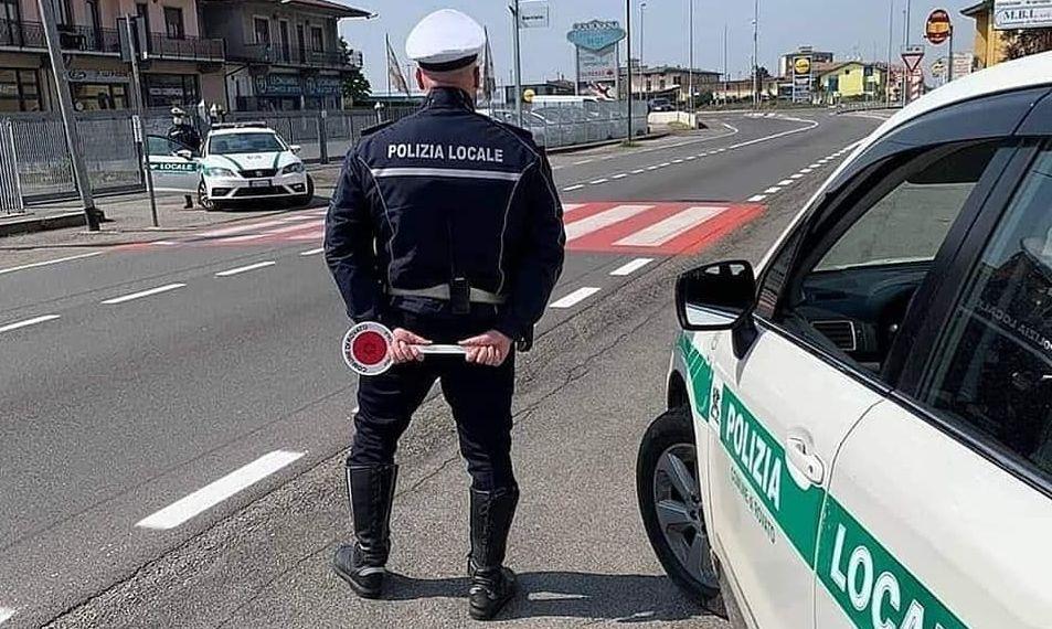 CONDIVIDERE IN CHAT L’ATTIVITÀ DELLE FORZE DELL’ORDINE È REATO? CONDIVIDERE IN CHAT L’ATTIVITÀ DELLE FORZE DELL’ORDINE È REATO?