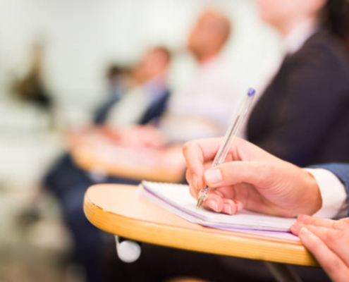 LIMITI DI ETÀ NEI CONCORSI PUBBLICI: SONO LEGITTIMI?