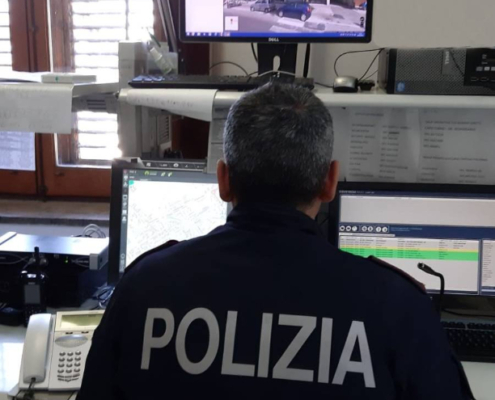 COSA RISCHIA IL POLIZIOTTO CHE FA UN CONTROLLO PER UN AMICO SUL SISTEMA S.D.I. IN DOTAZIONE ALLA POLIZIA?